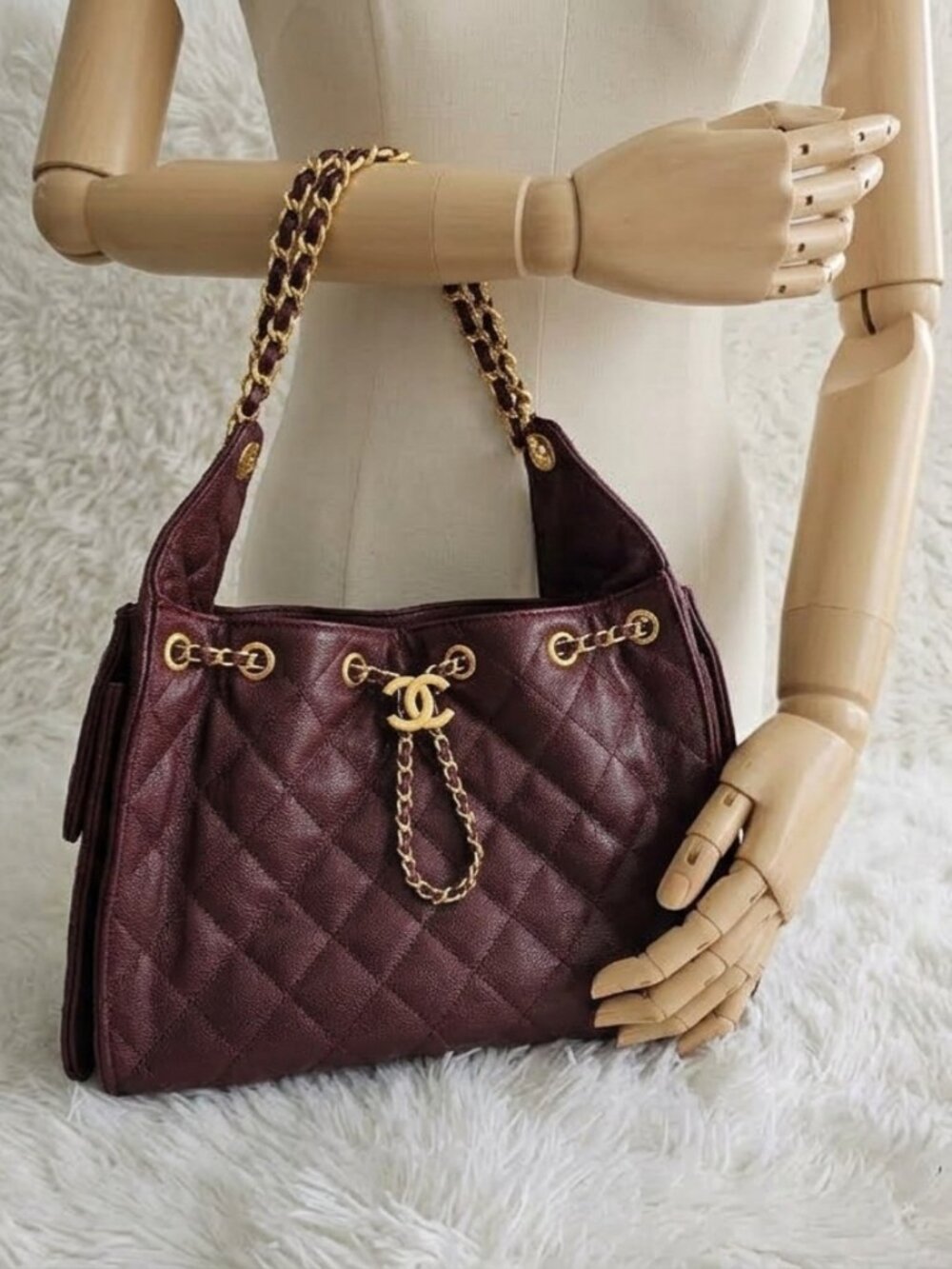 burgundy quilted handbag